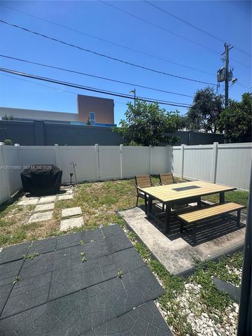 5402 Pointe Villa Dr B, Lighthouse Point, FL 33064