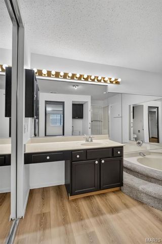 1440 Heritage Landing 201, St Charles, MO 63303
