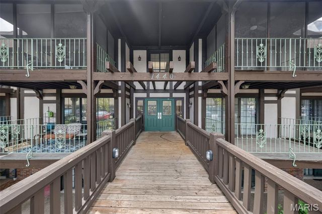 1440 Heritage Landing 201, St Charles, MO 63303