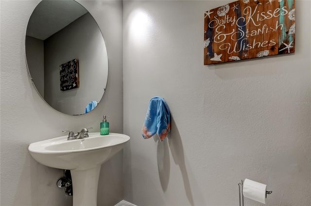 1138 HILLHURST DRIVE, Wesley Chapel, FL 33543