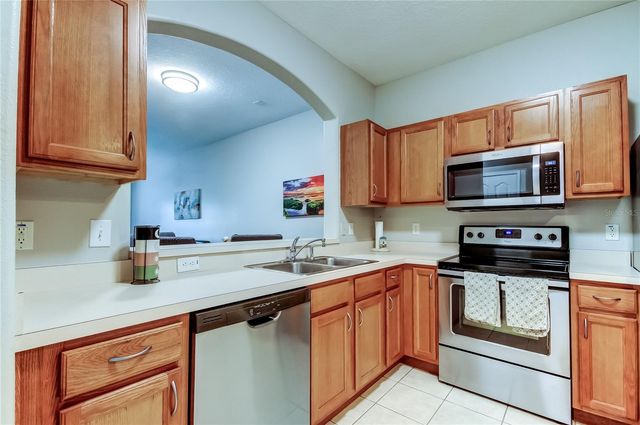 1138 HILLHURST DRIVE, Wesley Chapel, FL 33543