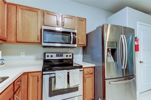 1138 HILLHURST DRIVE, Wesley Chapel, FL 33543