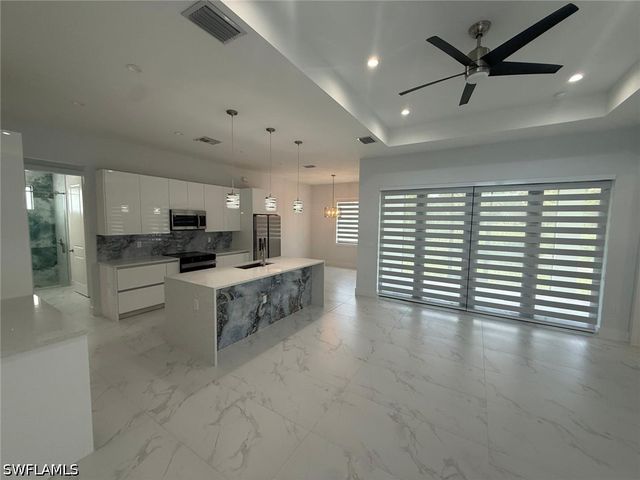 3208 16th AVE SE, Naples, FL 34117