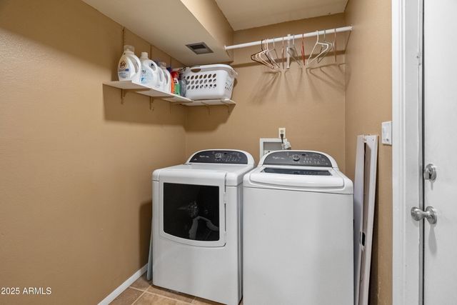 3158 W CELICA Circle W, Phoenix, AZ 85053