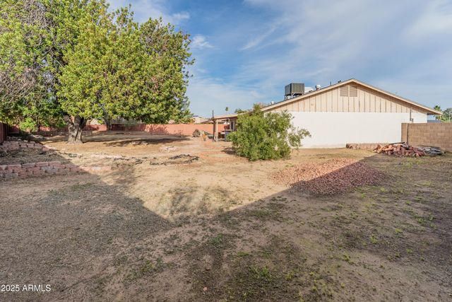 3158 W CELICA Circle W, Phoenix, AZ 85053