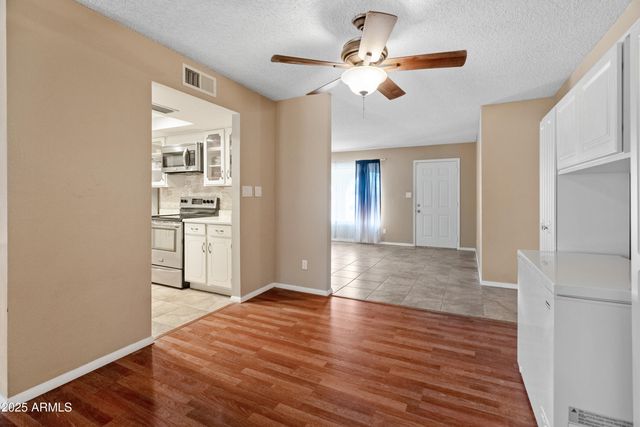 3158 W CELICA Circle W, Phoenix, AZ 85053