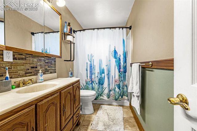 3940 Hollybrook Lane, Pueblo, CO 81005
