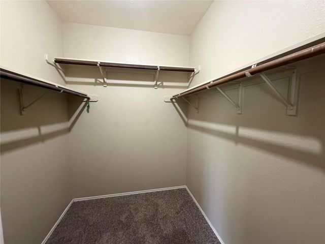 1512 S Medina ST, Lockhart, TX 78644