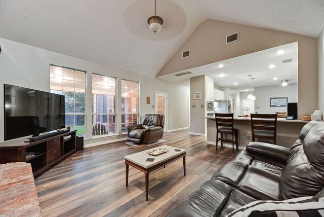 2212 Nottingham Street, Flower Mound, TX 75028
