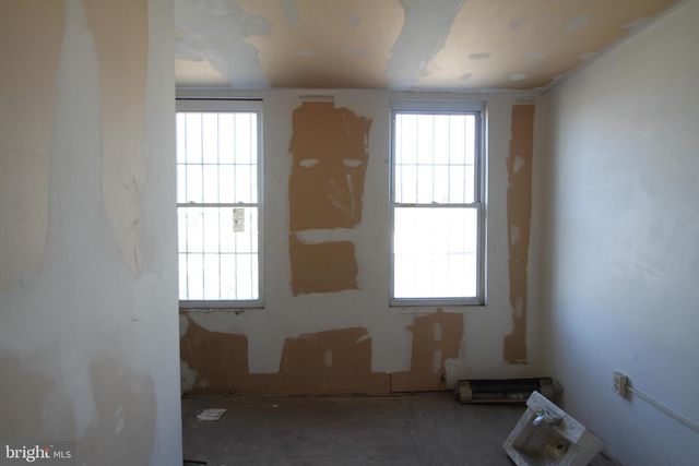 4009 FREDERICK AVE, Baltimore, MD 21229