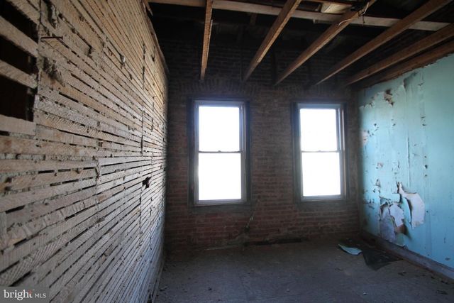 4009 FREDERICK AVE, Baltimore, MD 21229