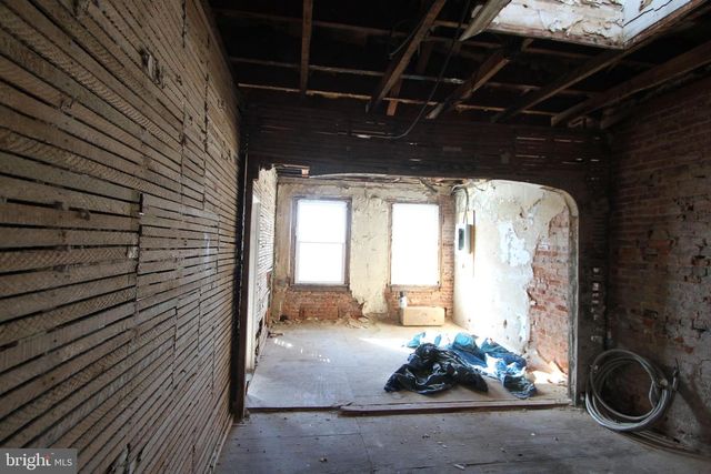 4009 FREDERICK AVE, Baltimore, MD 21229