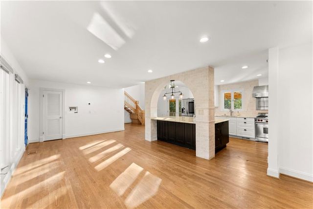 1495 spalding Drive, Sandy Springs, GA 30350