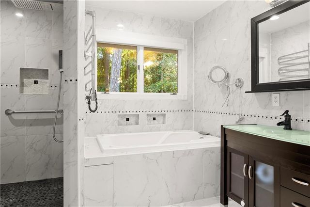 1495 spalding Drive, Sandy Springs, GA 30350