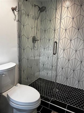 1495 spalding Drive, Sandy Springs, GA 30350