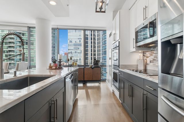 1235 S Prairie Avenue 2709, Chicago, IL 60605