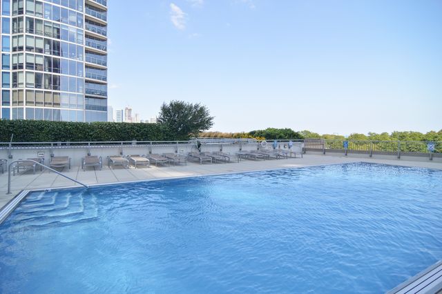 1235 S Prairie Avenue 2709, Chicago, IL 60605