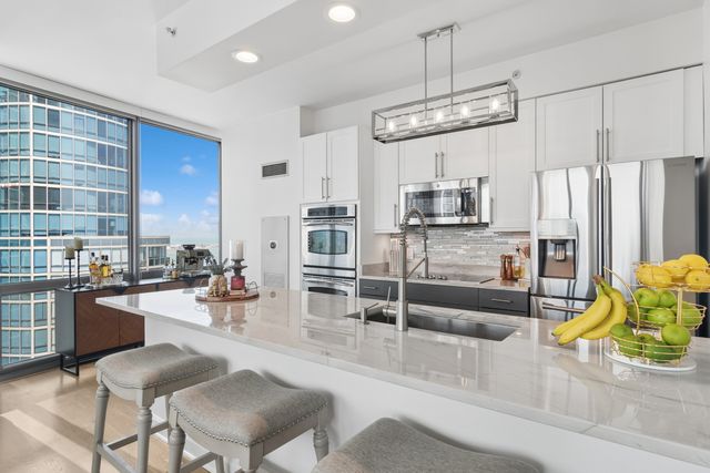 1235 S Prairie Avenue 2709, Chicago, IL 60605