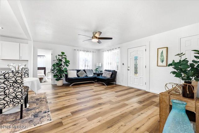5449 E Linden Street, Tucson, AZ 85712