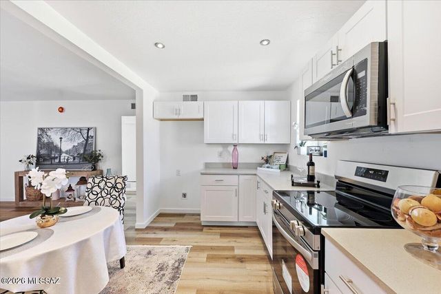 5449 E Linden Street, Tucson, AZ 85712