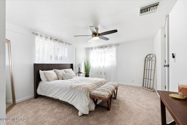 5449 E Linden Street, Tucson, AZ 85712