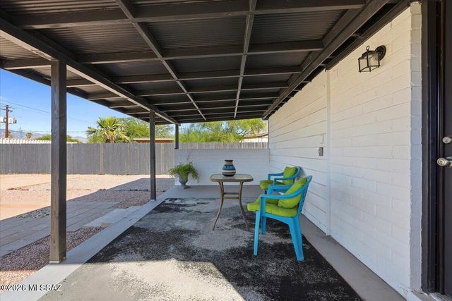 5449 E Linden Street, Tucson, AZ 85712