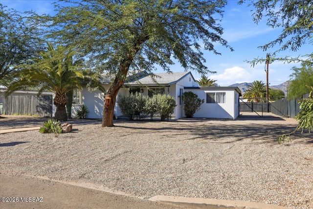 5449 E Linden Street, Tucson, AZ 85712