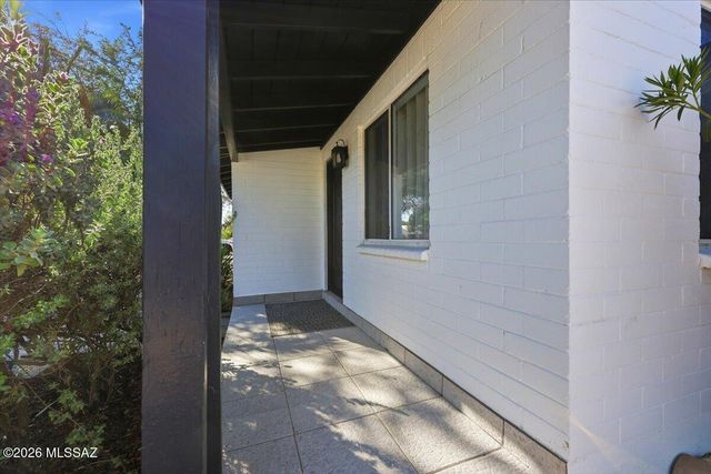 5449 E Linden Street, Tucson, AZ 85712