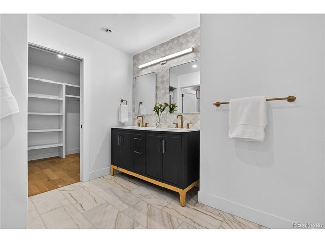 2362 S Acoma St, Denver, CO 80223