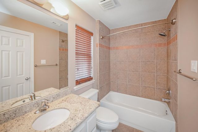 1113 Peveto St Street B, Houston, TX 77019