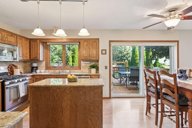 8769 Jewel Avenue S, Cottage Grove, MN 55016