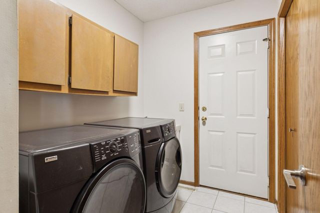 8769 Jewel Avenue S, Cottage Grove, MN 55016