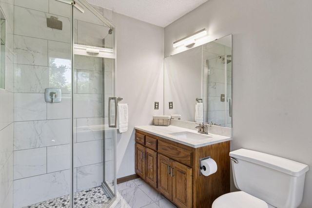 8769 Jewel Avenue S, Cottage Grove, MN 55016