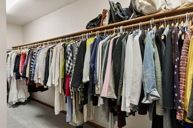 8769 Jewel Avenue S, Cottage Grove, MN 55016