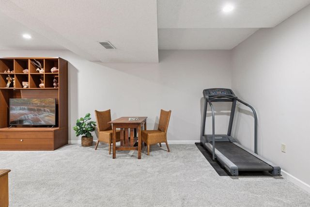 8769 Jewel Avenue S, Cottage Grove, MN 55016