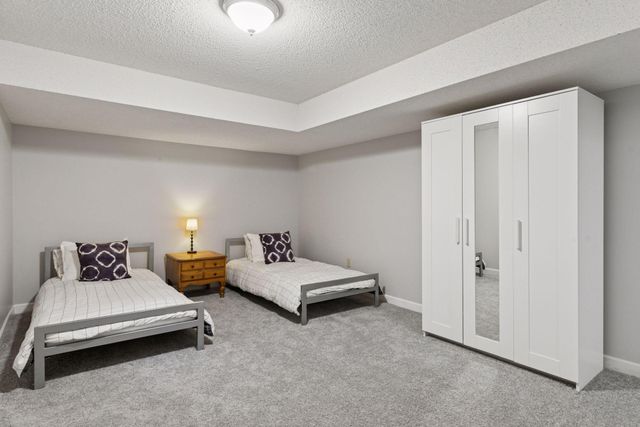 8769 Jewel Avenue S, Cottage Grove, MN 55016