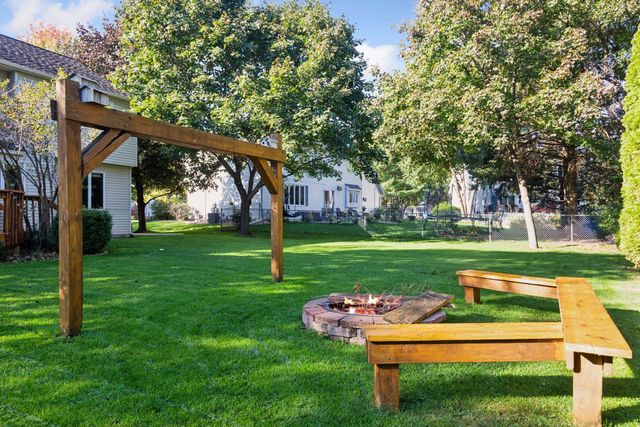 8769 Jewel Avenue S, Cottage Grove, MN 55016