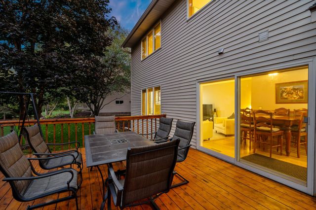 8769 Jewel Avenue S, Cottage Grove, MN 55016