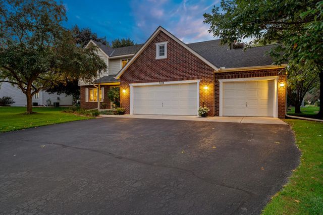 8769 Jewel Avenue S, Cottage Grove, MN 55016