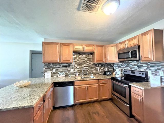 5106 104TH STREET N, St Petersburg, FL 33708