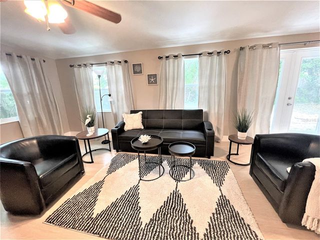 5106 104TH STREET N, St Petersburg, FL 33708