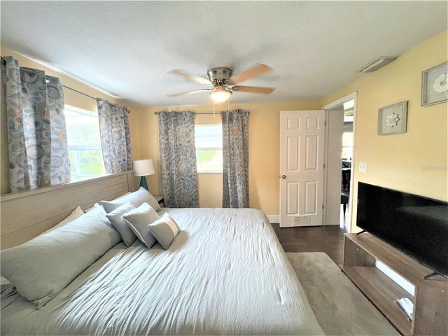 5106 104TH STREET N, St Petersburg, FL 33708