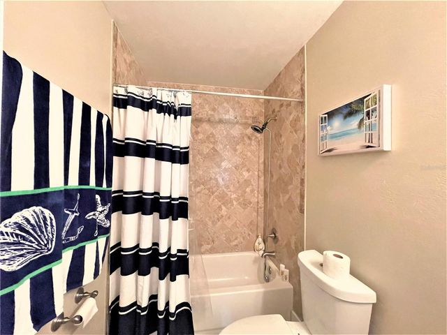 5106 104TH STREET N, St Petersburg, FL 33708
