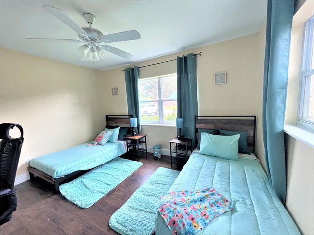 5106 104TH STREET N, St Petersburg, FL 33708