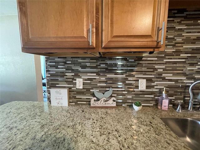 5106 104TH STREET N, St Petersburg, FL 33708