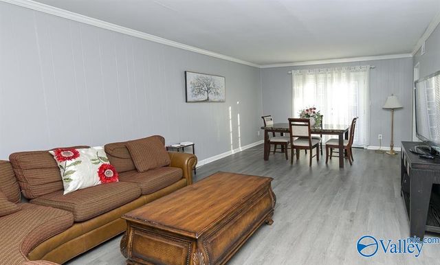 6015 NW Kimbrell Lane NW, Huntsville, AL 35810