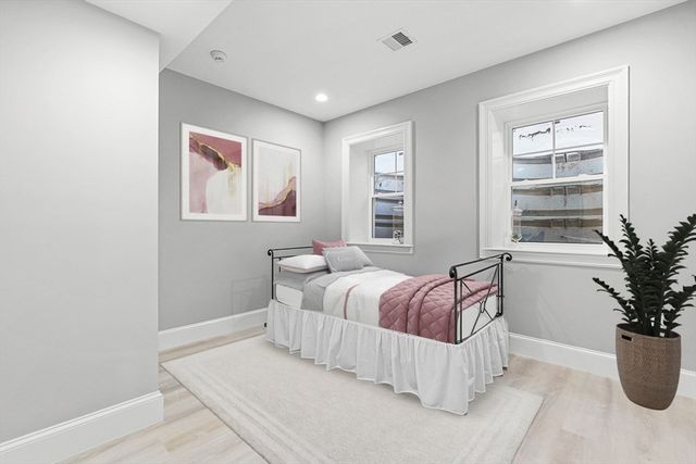 25 Cavanaugh Path, Newton, MA 02459