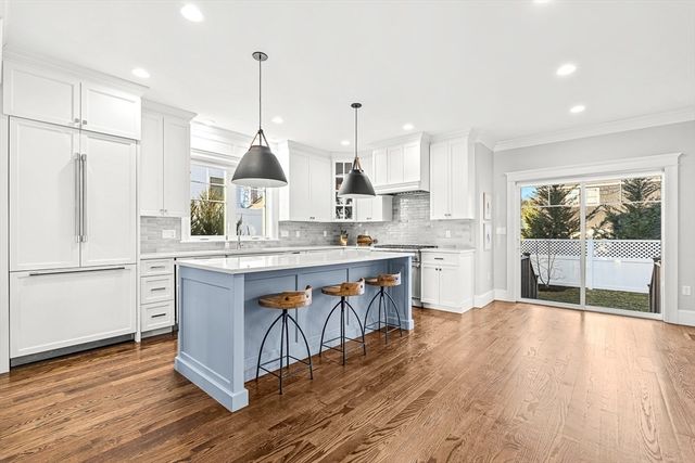 25 Cavanaugh Path, Newton, MA 02459