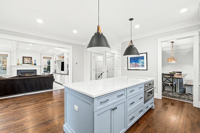 25 Cavanaugh Path, Newton, MA 02459