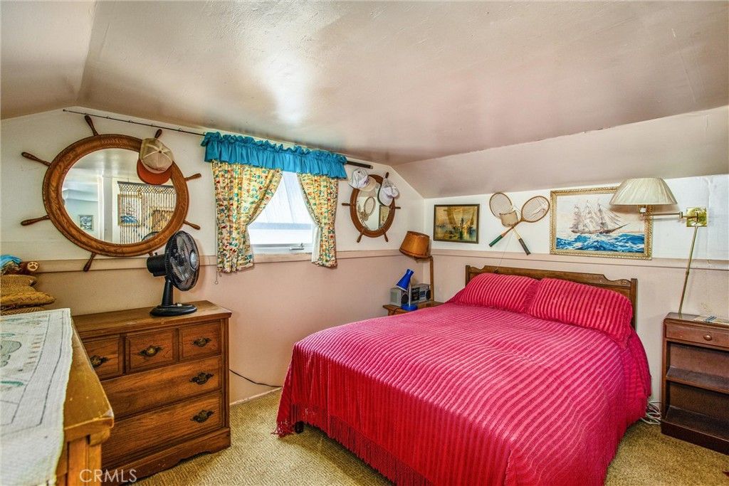 Image 20 of property listing at 1408 W Oceanfront, Newport Beach, CA 92661